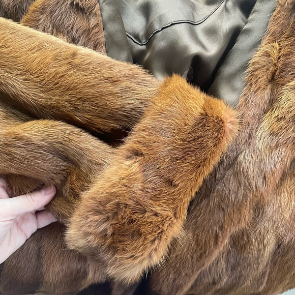 Vintage Fur Coat - size small - Picture 6 of 10